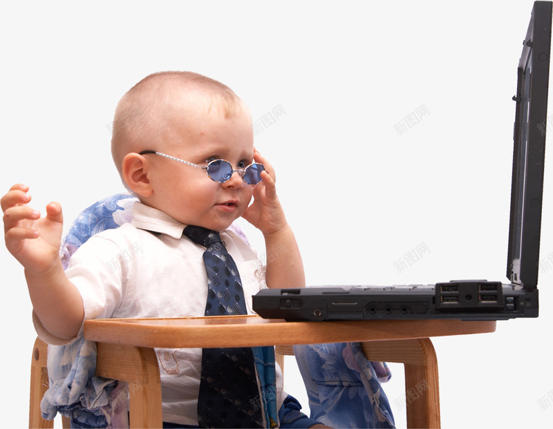 戴眼镜的小孩png免抠素材_88icon https://88icon.com 办公 小孩 电脑 眼镜