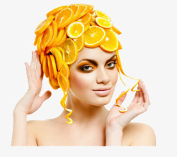 女子头上堆满新鲜的柠檬片素材